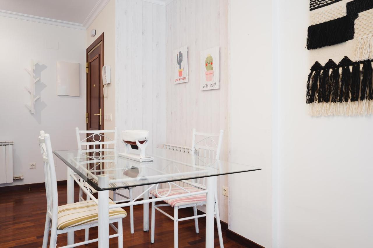 Apartamentos Lorien Milladoiro Dış mekan fotoğraf