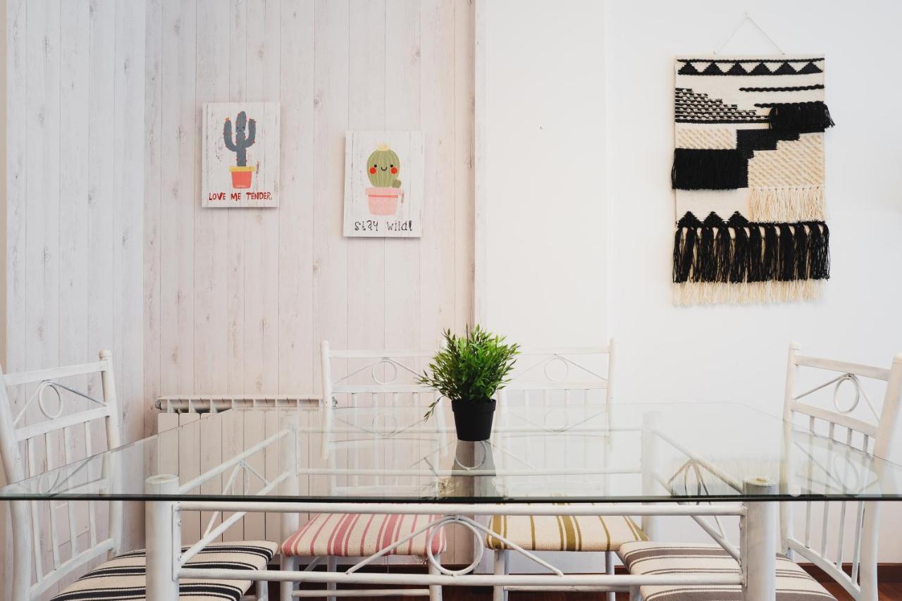 Apartamentos Lorien Milladoiro Dış mekan fotoğraf